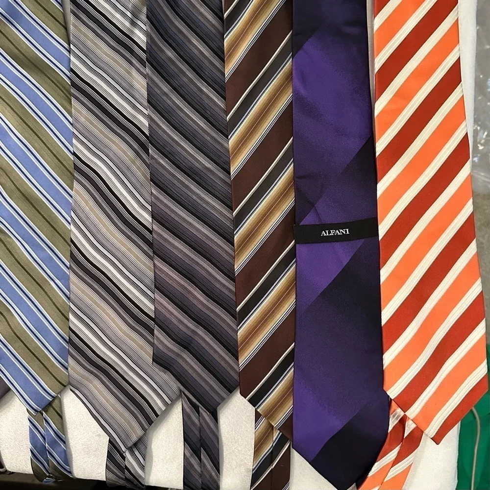 Mixed Lot of 12 Men’s Neck Ties Dept store brands Claiborne, Stafford, Alfani, x